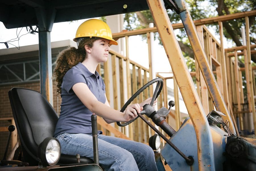 Vocational school students are hot hires for contractors | Innovate Builders Blog | Innovate Building Solutions | #VocationalSchool #YoungContractors #