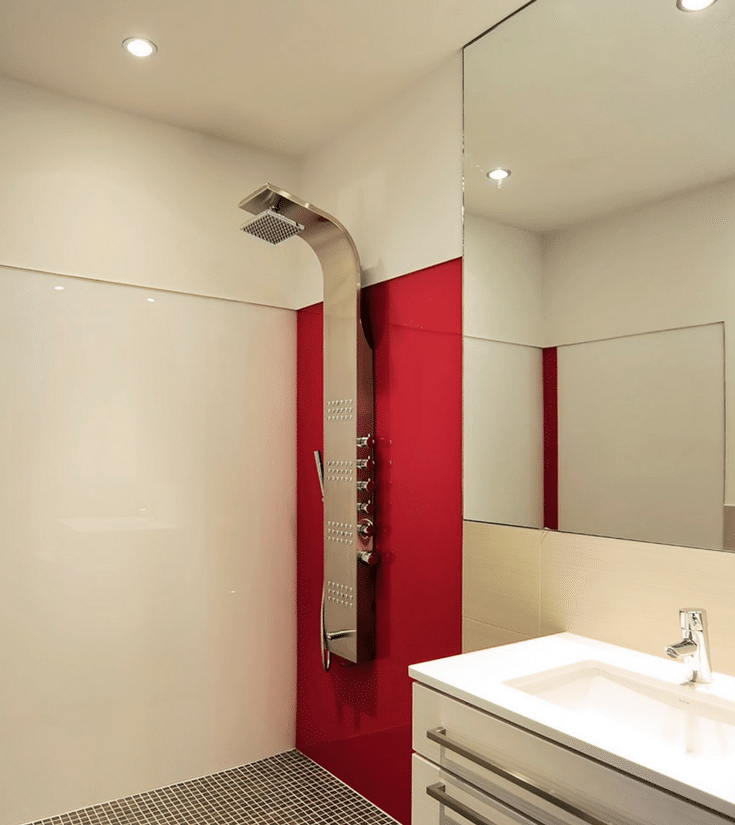 Fire engine red high gloss shower and bathroom panels | Innovate Building Solutions | Innovate Builders Blog | #HighGloss #FireEngineRead #BathroomDesign #RedBathroom