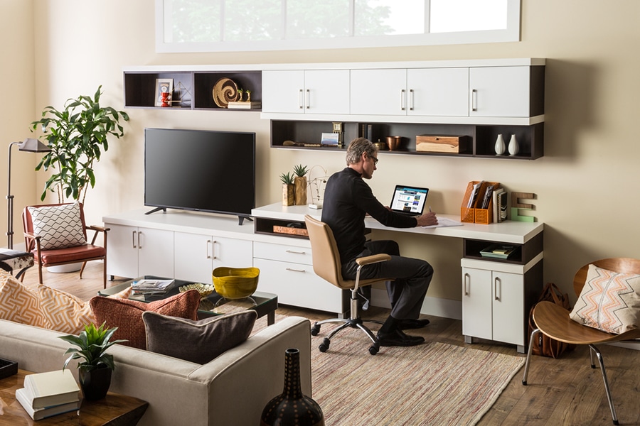 Custom home office and desk systems Columbusl | Innovate Building Solutions | Innovate Builders Blog | #HomeOffice #DeskSystem #ColumbusOffice #HomeOffice