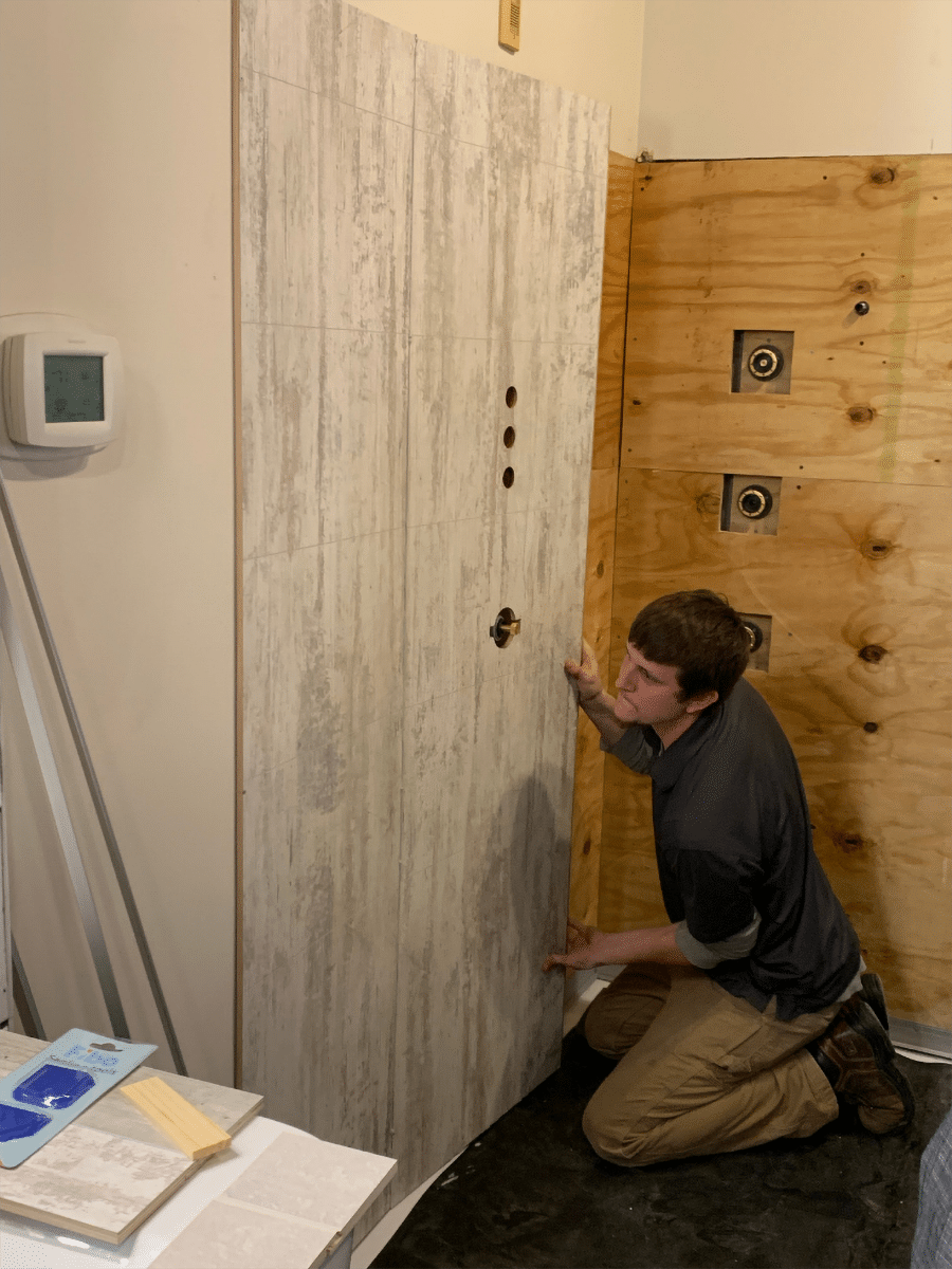 Installilng time saving laminate wall panels in remodeling | Innovate building Solutions | Innovate Builders Blog | #Laminatewallpanels #Installation #BathroomRemodel