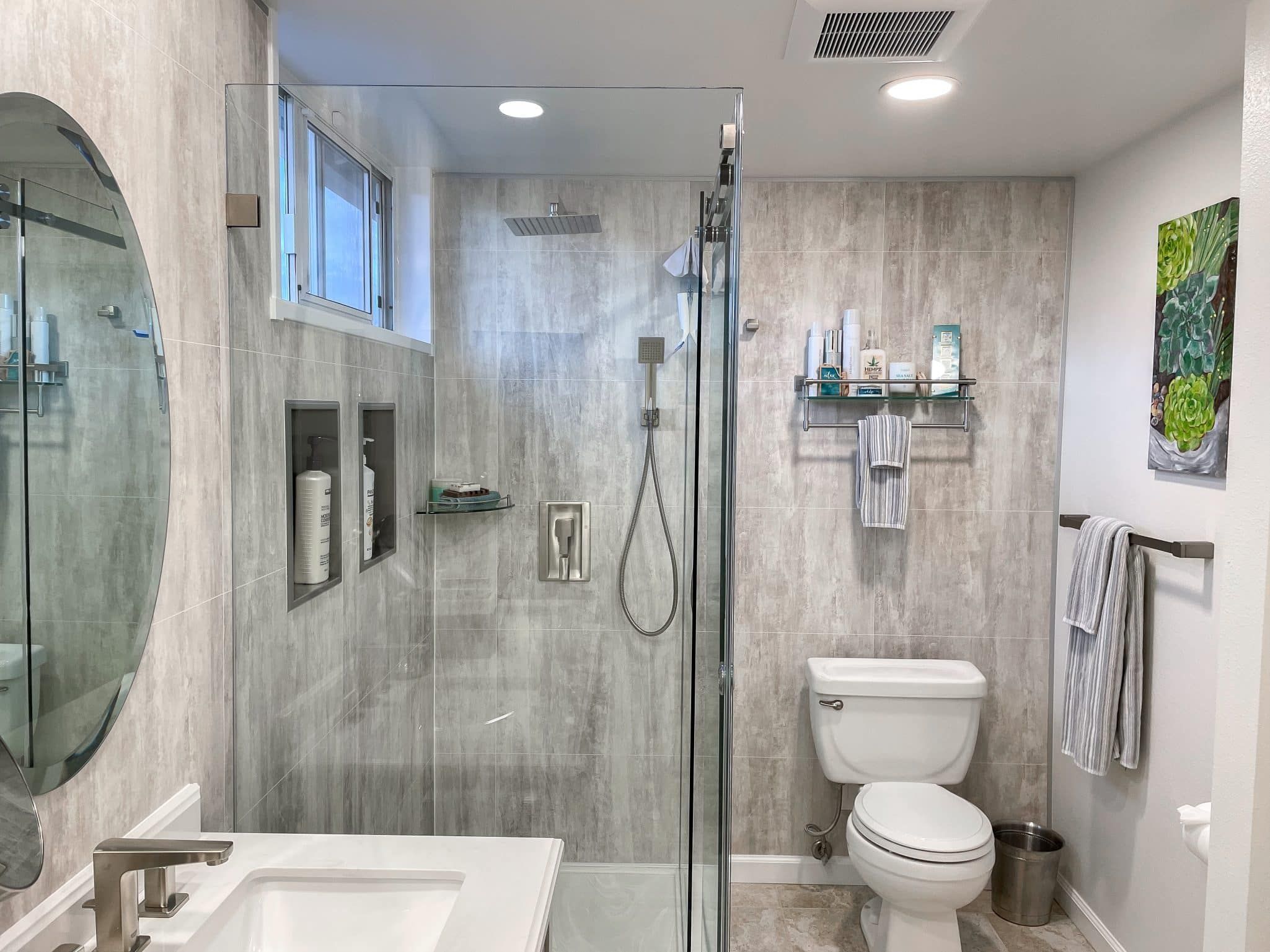 Abbey Shale Waterproof Laminate Wall Panels Bathroom Remodeling Design Ideas in Cleveland, Ohio