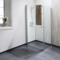Abby Shale 24 x 16 laminate panels in the bathroom 