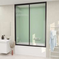 Sea Green Matte - No grout in a bathtub surround - Innovate Building Solutions 