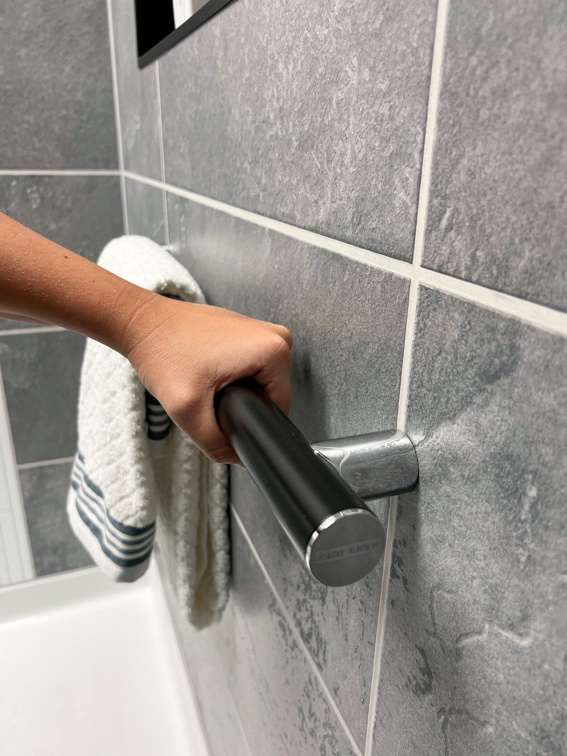 ADA-Rated Prestigio Plus Straight Round Grab Bar in matte black