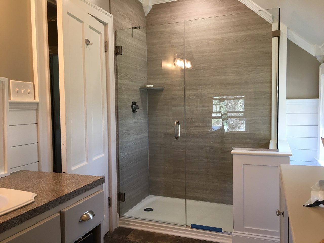 Marina grey aol bathroom wall panels - Innovate Building Solutions 